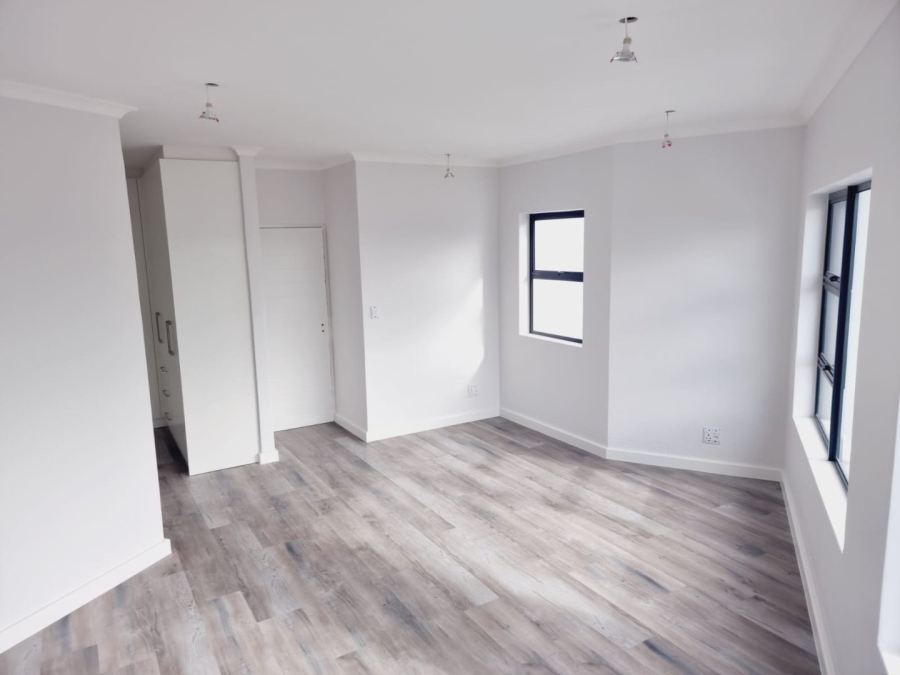 4 Bedroom Property for Sale in Sandown Western Cape